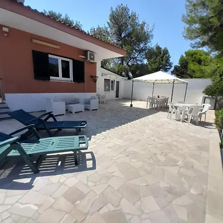 Lucia Apartment *