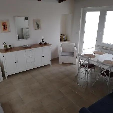 Lucia Apartment *